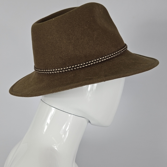 Wool fedora with feather size small - Picture 2 of 16
